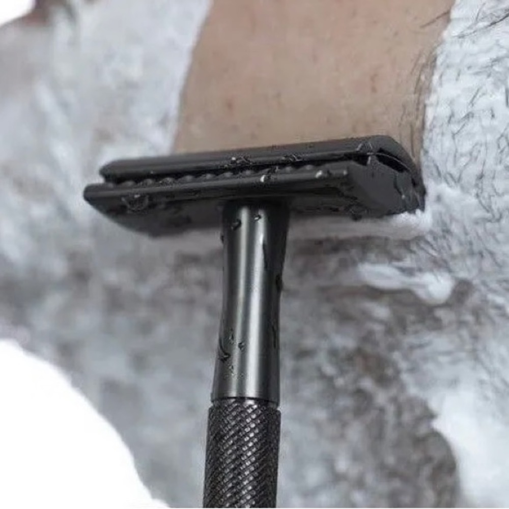 The Plow 2.0 Manscape 
SINGLE BLADE DOUBLE-EDGED SAFETY RAZOR 🪒 (NOWT) - Picture 4 of 6